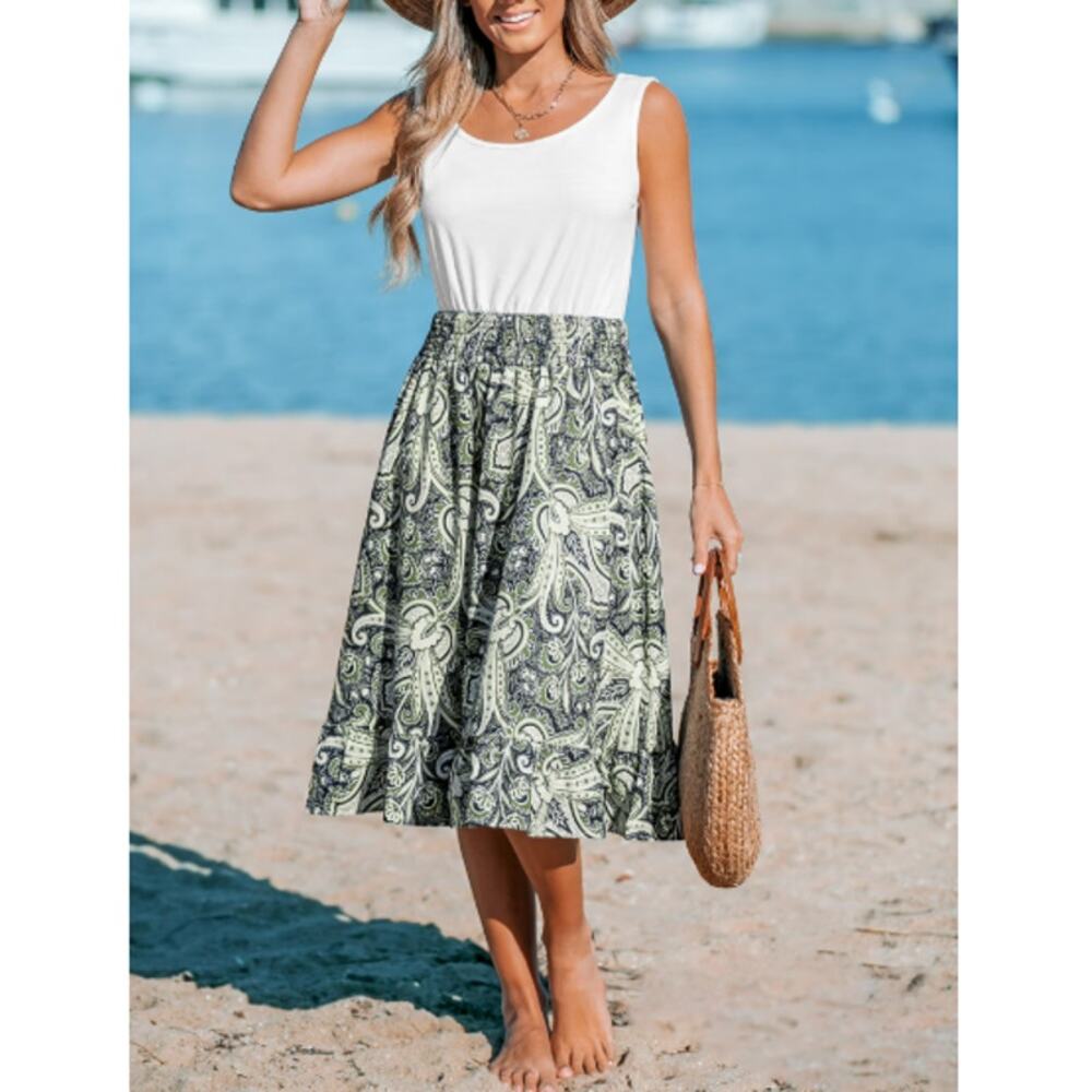 New CUPSHE Women's White Black Paisley Relaxed Smocked Midi Dress Size L